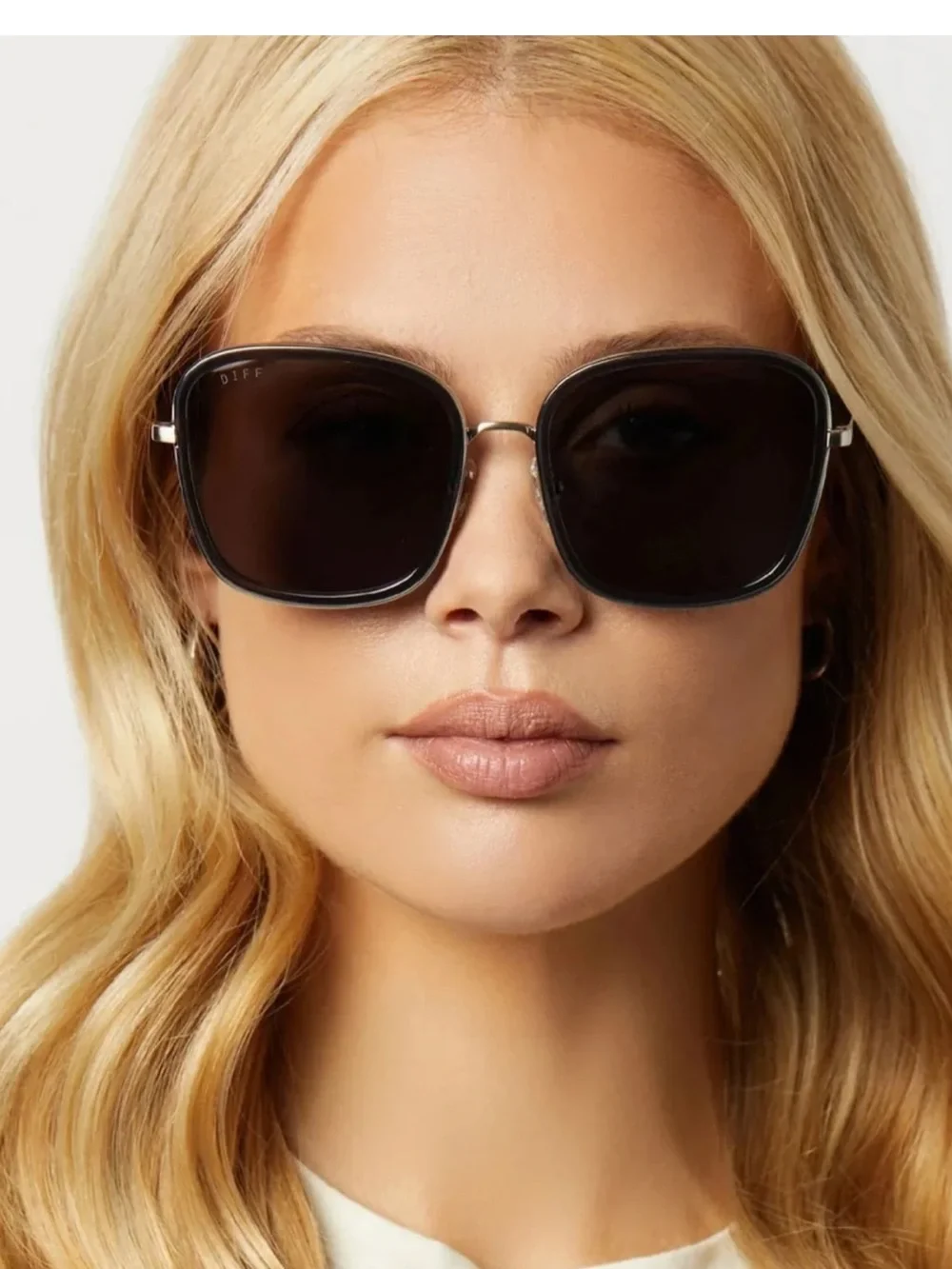 Diff Eyewear Black Square Sunglasses with Gold Temples
